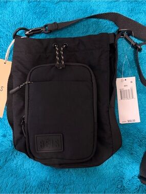 BEIS Magnetic Water Bottle Sling Bag Black